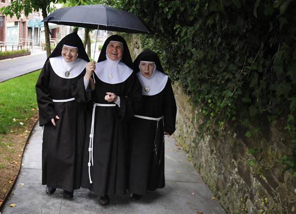 Snapshots: The world in 24 hours, May 22