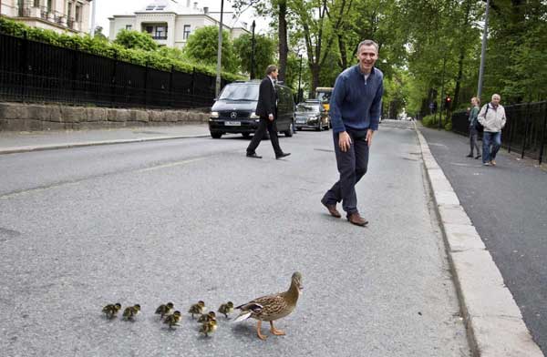Snapshots: The world in 24 hours, May 26