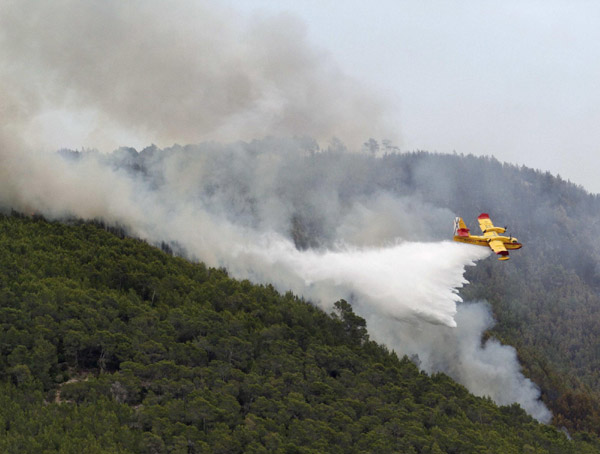 Snapshots of biggest fire in Ibiza