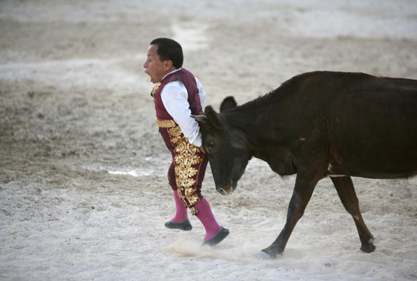 Dwarf Bullfighters in Mexico