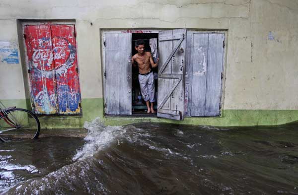 Snapshots: The world in 24 hours, June 18