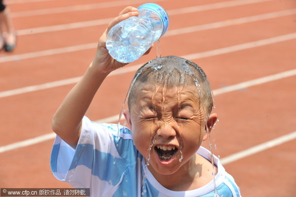 Height no obstacle on soccer field