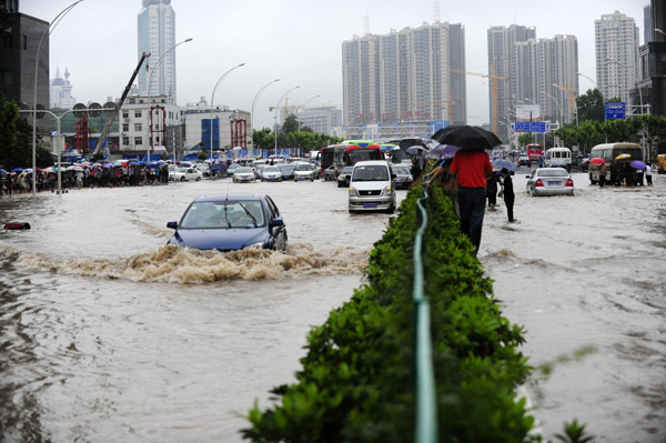 Slack drainage turns cities into lakes