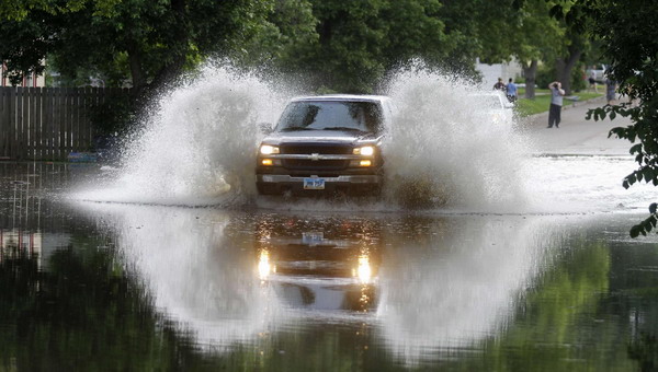 Snapshots: the world in 24 hours, June 24