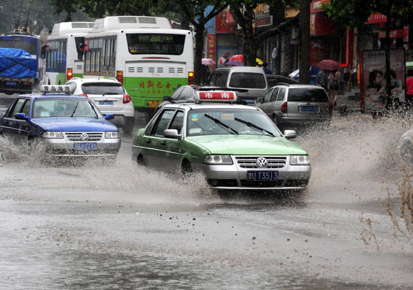 Tropical storm Meari barges in East China coast