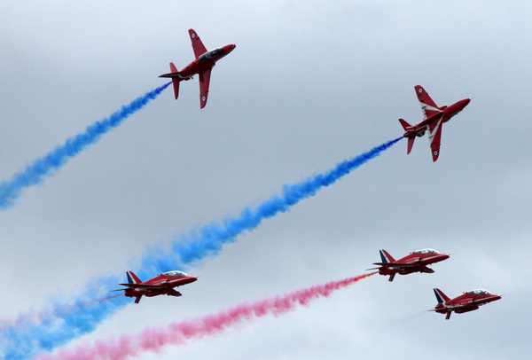 Gravity-defying stunts at Belgium air show