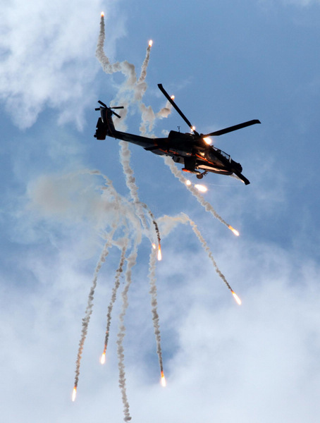 Gravity-defying stunts at Belgium air show