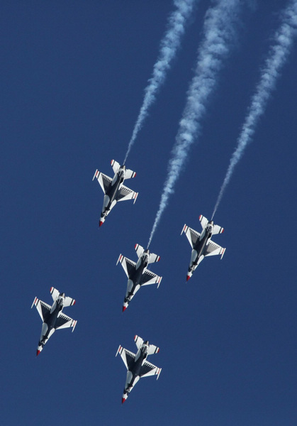 Gravity-defying stunts at Belgium air show