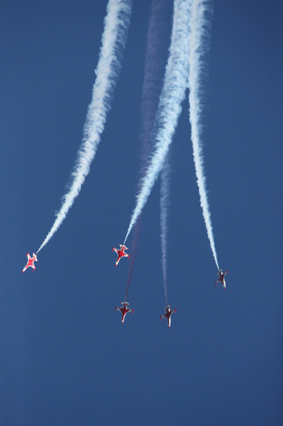 Gravity-defying stunts at Belgium air show