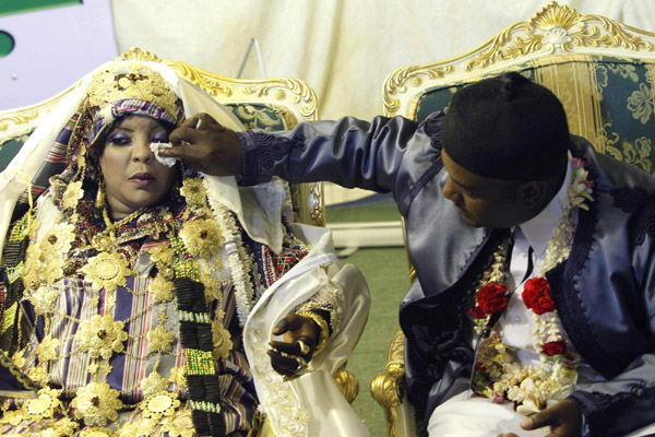A mass wedding ceremony in Tripoli