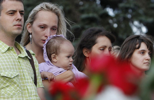 Russians mourn boat disaster victims