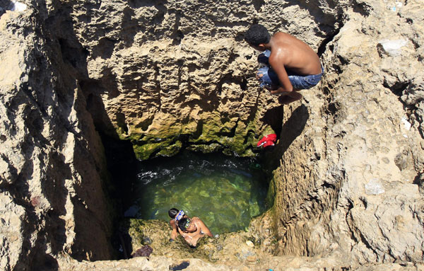 Collect coins in water hole