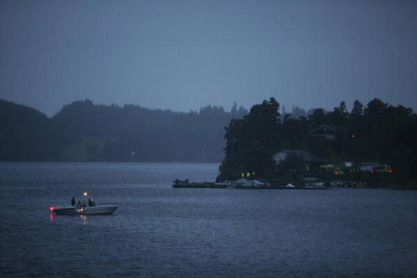 91 killed in Norway island massacre, capital blast