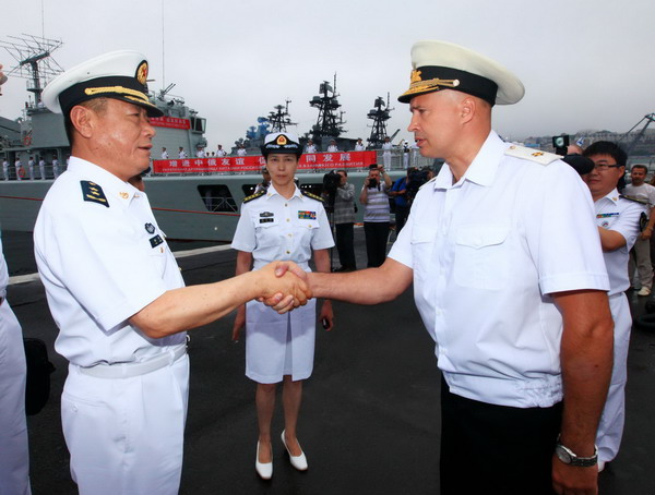 PLA Navy formation visits Russian port