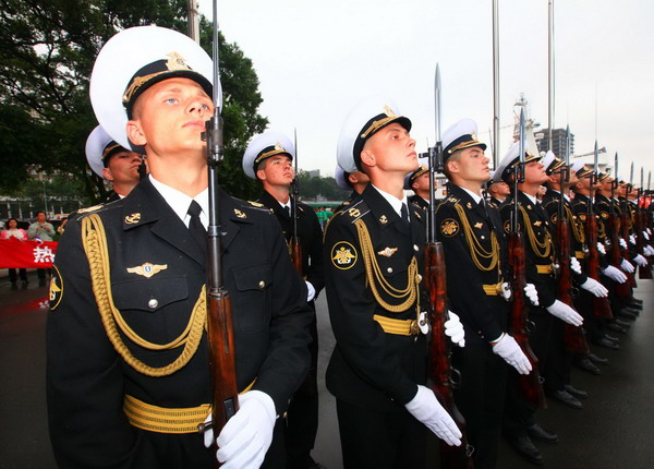 PLA Navy formation visits Russian port
