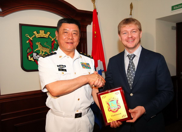 PLA Navy formation visits Russian port