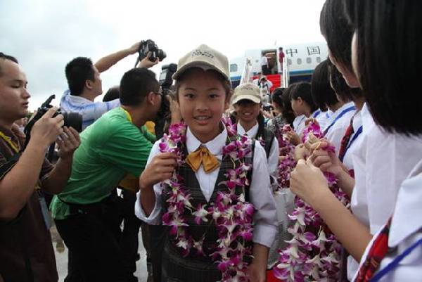 Youth from Japan quake-hit zone visit Hainan