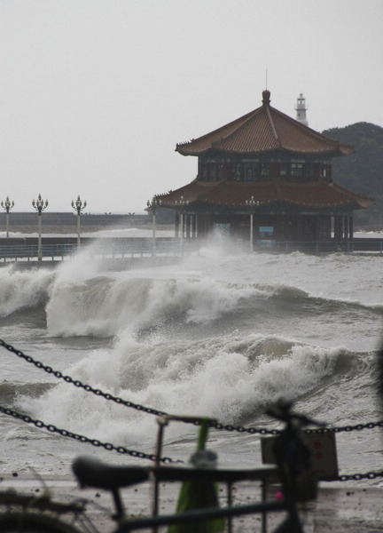 E China provinces brace for typhoon Muifa