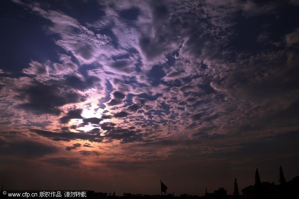Colorful clouds over E China city