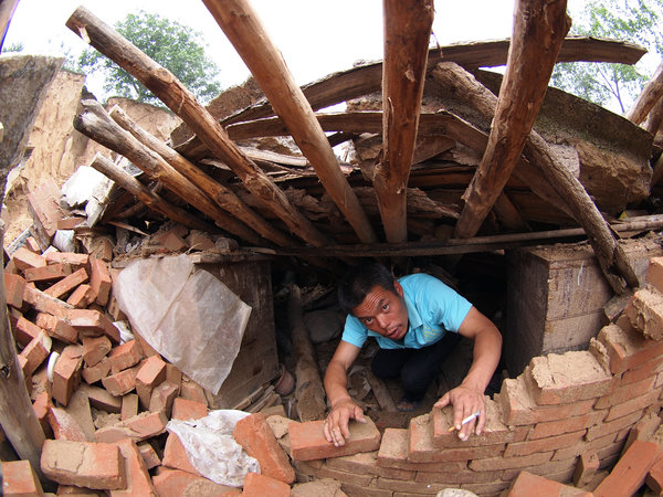 Ground collapses undermine N China village