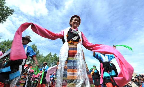 Dharma Festival opens in Tibet
