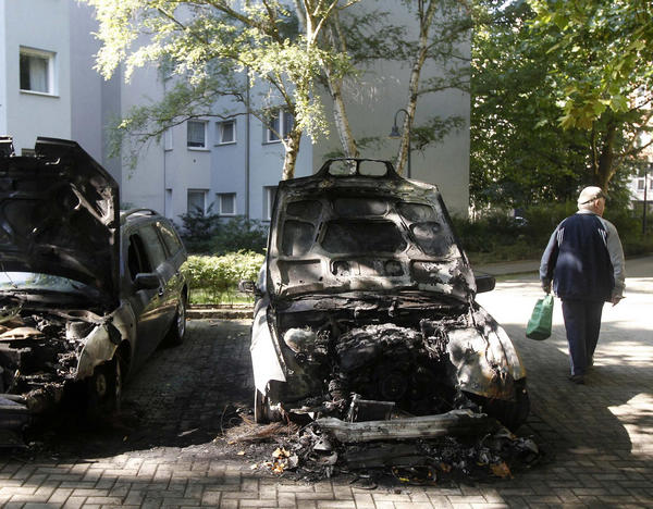 Arson attacks on cars surge in Berlin