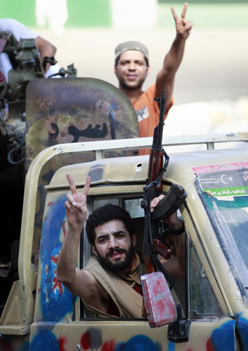 Rebels seize Tripoli, inch toward victory