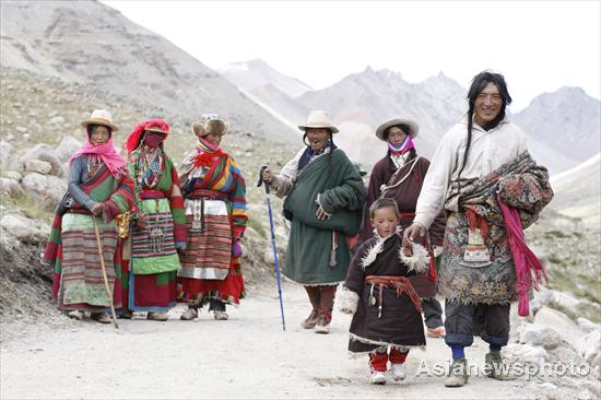 Pilgrimage to Tibet's sacred mountain