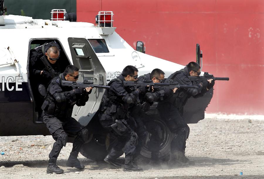 Anti-terror drill held in Shanghai