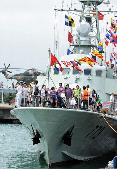 Barrack of PLA HK Garrison opens to public