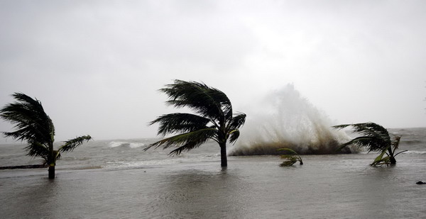 Tropical storm rocks South China province