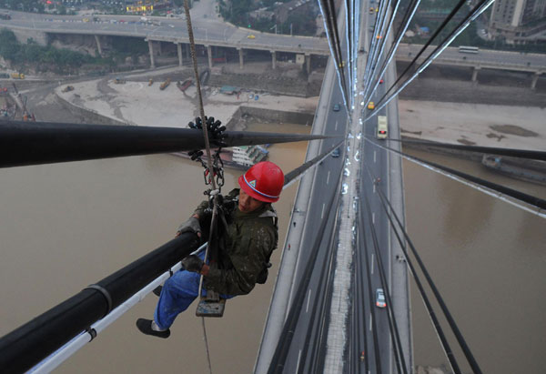 Spidermen in the air