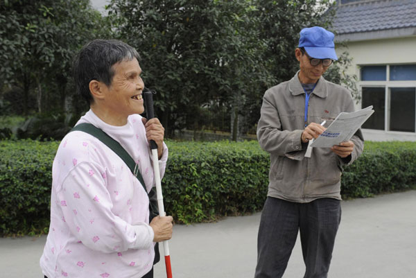 Blind woman's 40 year career delivering papers