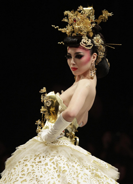 Wedding dress show at China Fashion Week