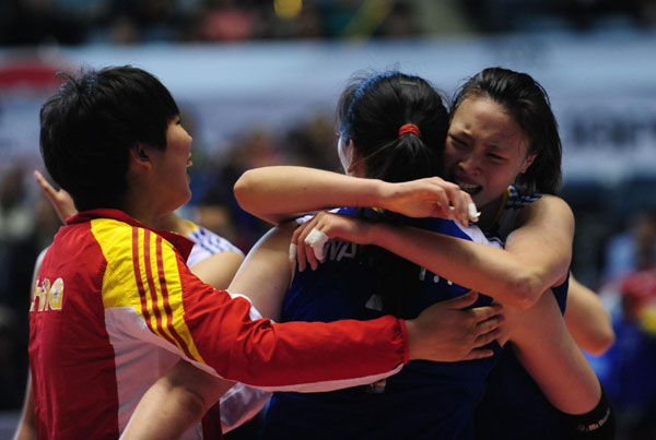 China's volleyball team wins Olympics ticket