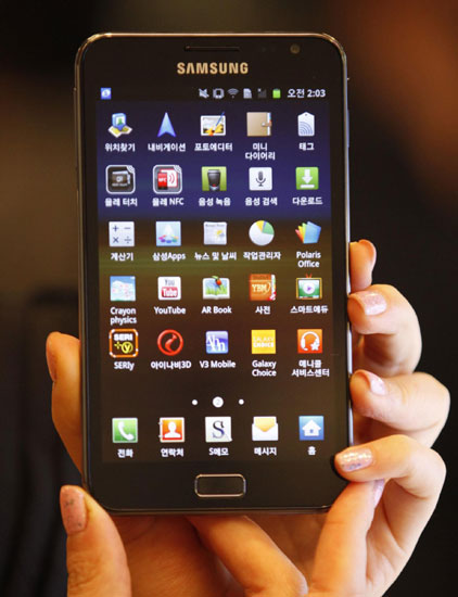 Samsung Galaxy Tab 8.9 on display
