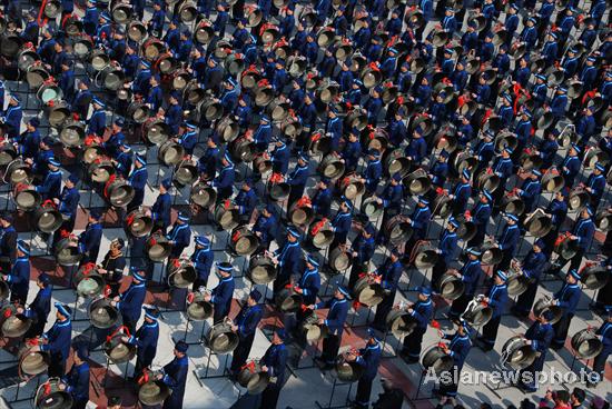 500 copper drums in one S China festival