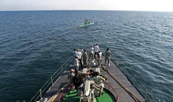 Iranian navy holds drill in Strait of Hormuz