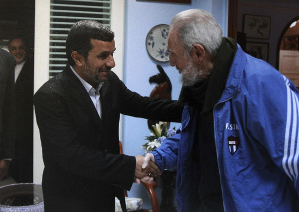 Iranian President Ahmadinejad meets with Castro