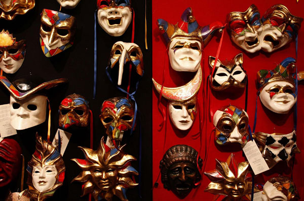 Masks workshop in Venice