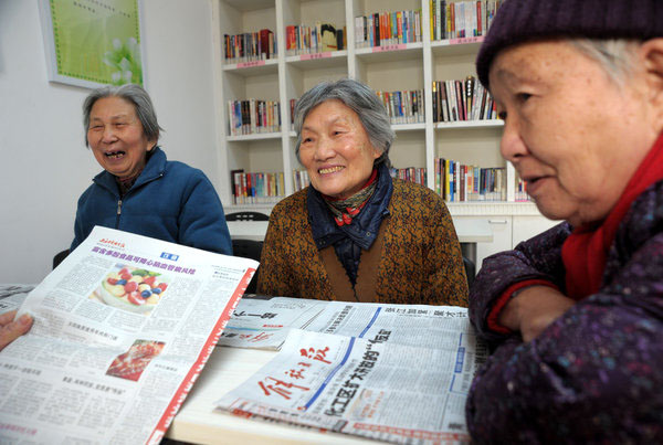 Seniors find company at daycare centers in Shanghai