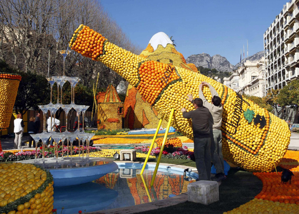 Lemon festival kicks off in France