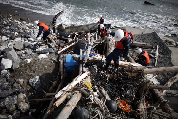 Japan remembers quake victims