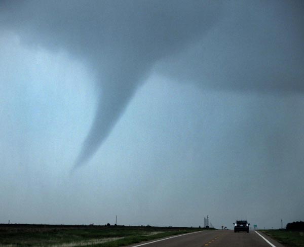 Storms sweep US Midwest
