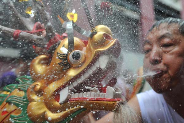 Drunken Dragon Festival in Macao