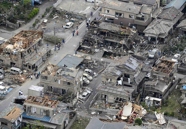 Tornado hits Japan