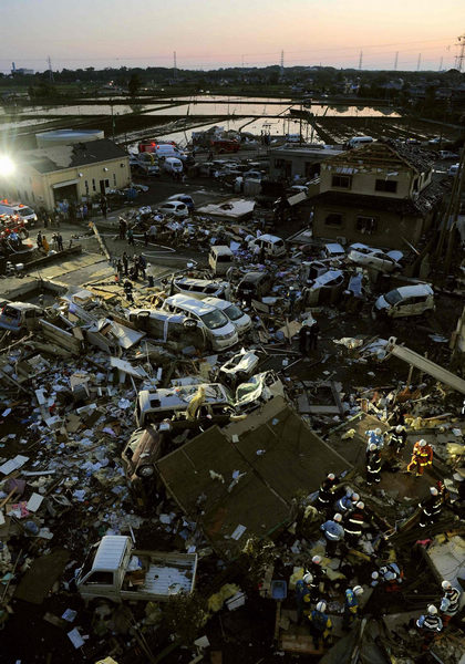 Tornado hits Japan