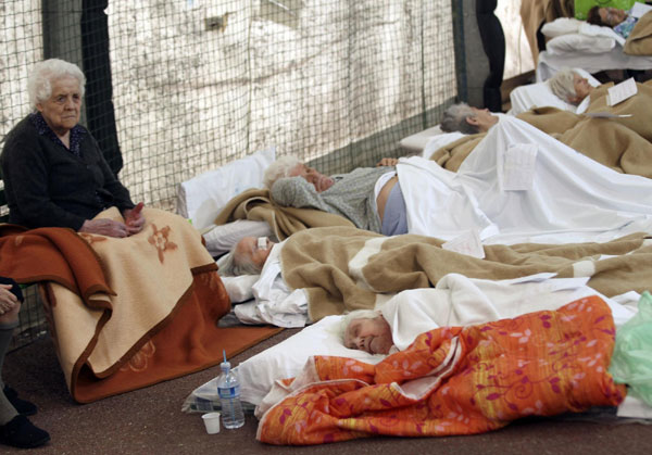 Strong quake hits N Italy