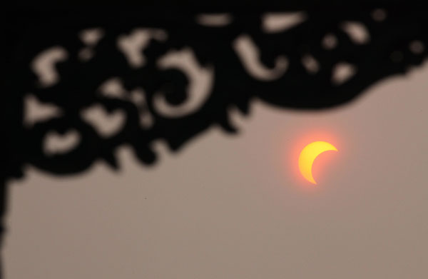 Rare solar eclipse watched around China