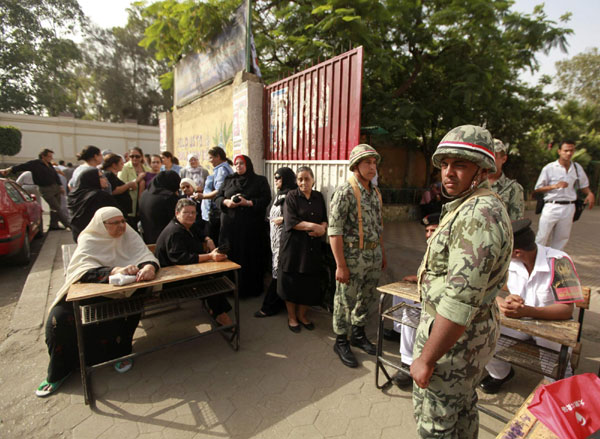 Egyptians start voting in presidential race